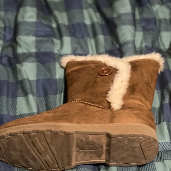 Chestnut colored women boots - Picture 2 of 3